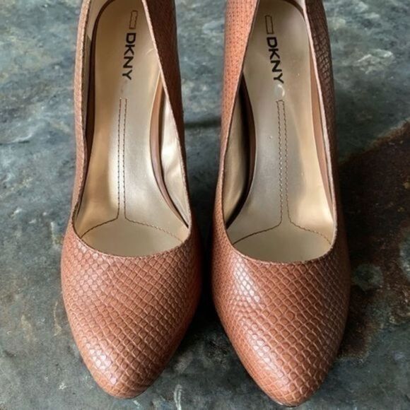 DKNY Tan Camel High Heels Snakeskin Size 10 - Picture 2 of 9
